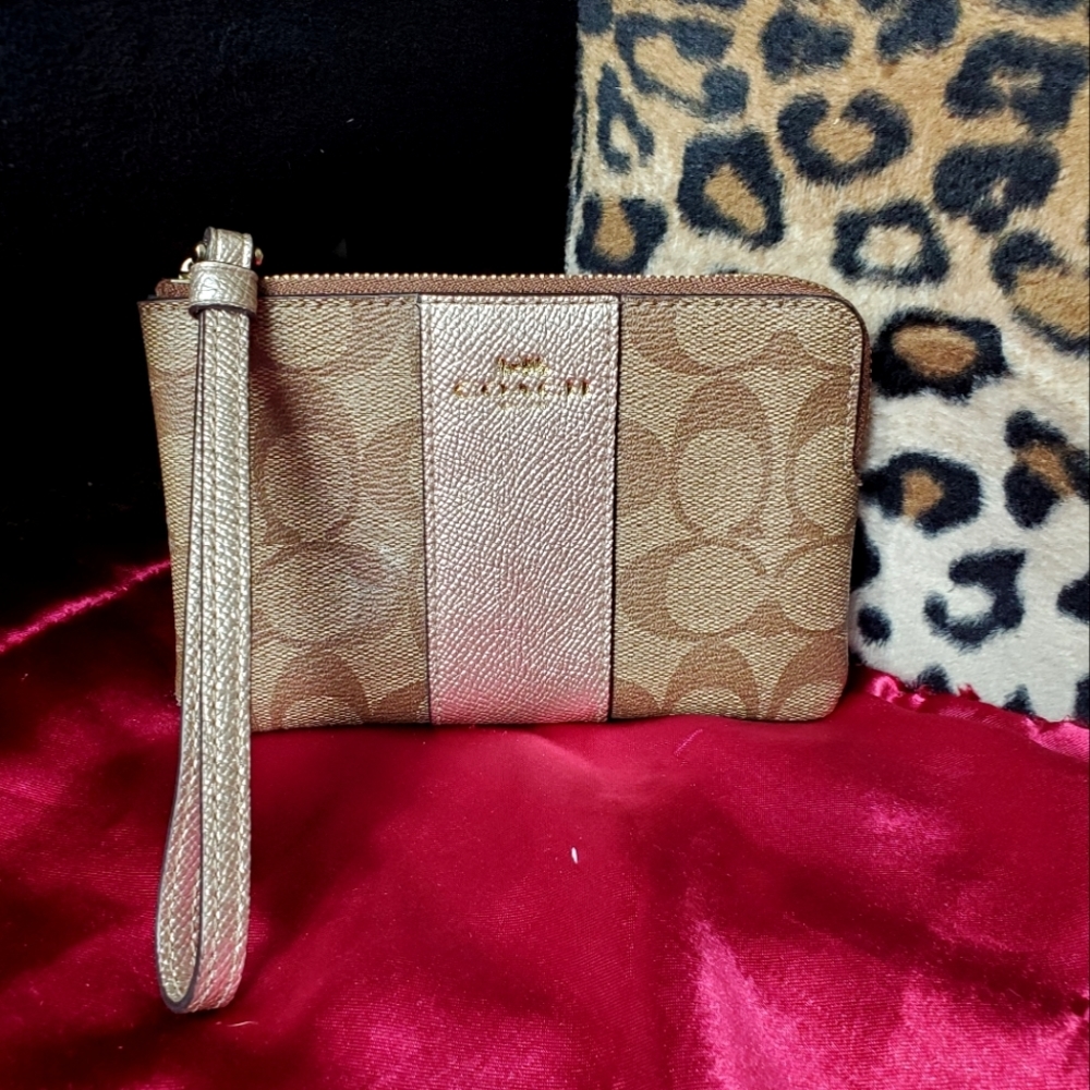 Coach corner zip signature wristlet